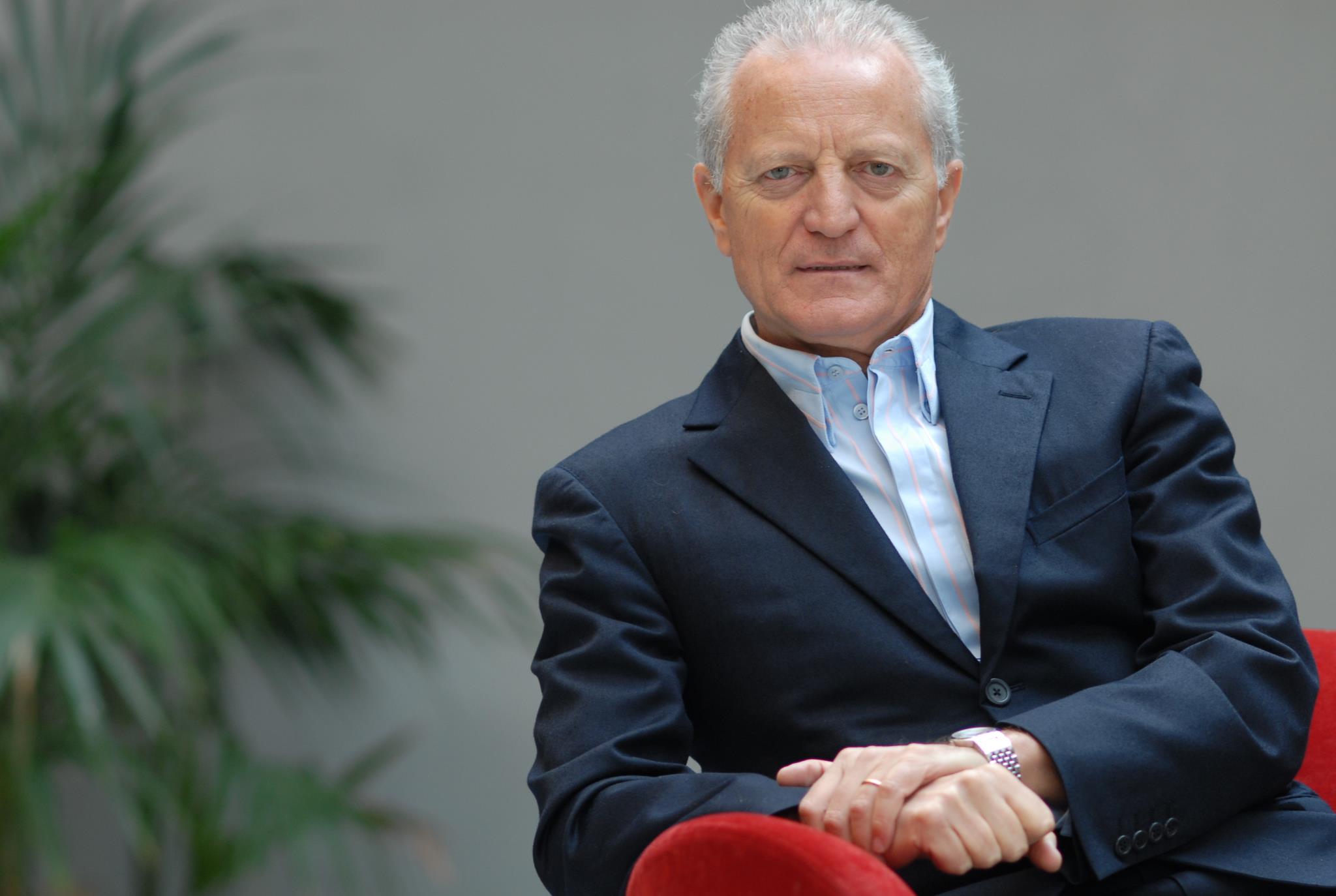 Explore The Gianni Versace Family Tree